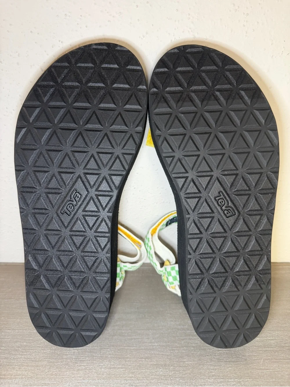 Teva Flatform Universal Platform Sandals Women’s Size 11 Yarrow Picnic Slice
